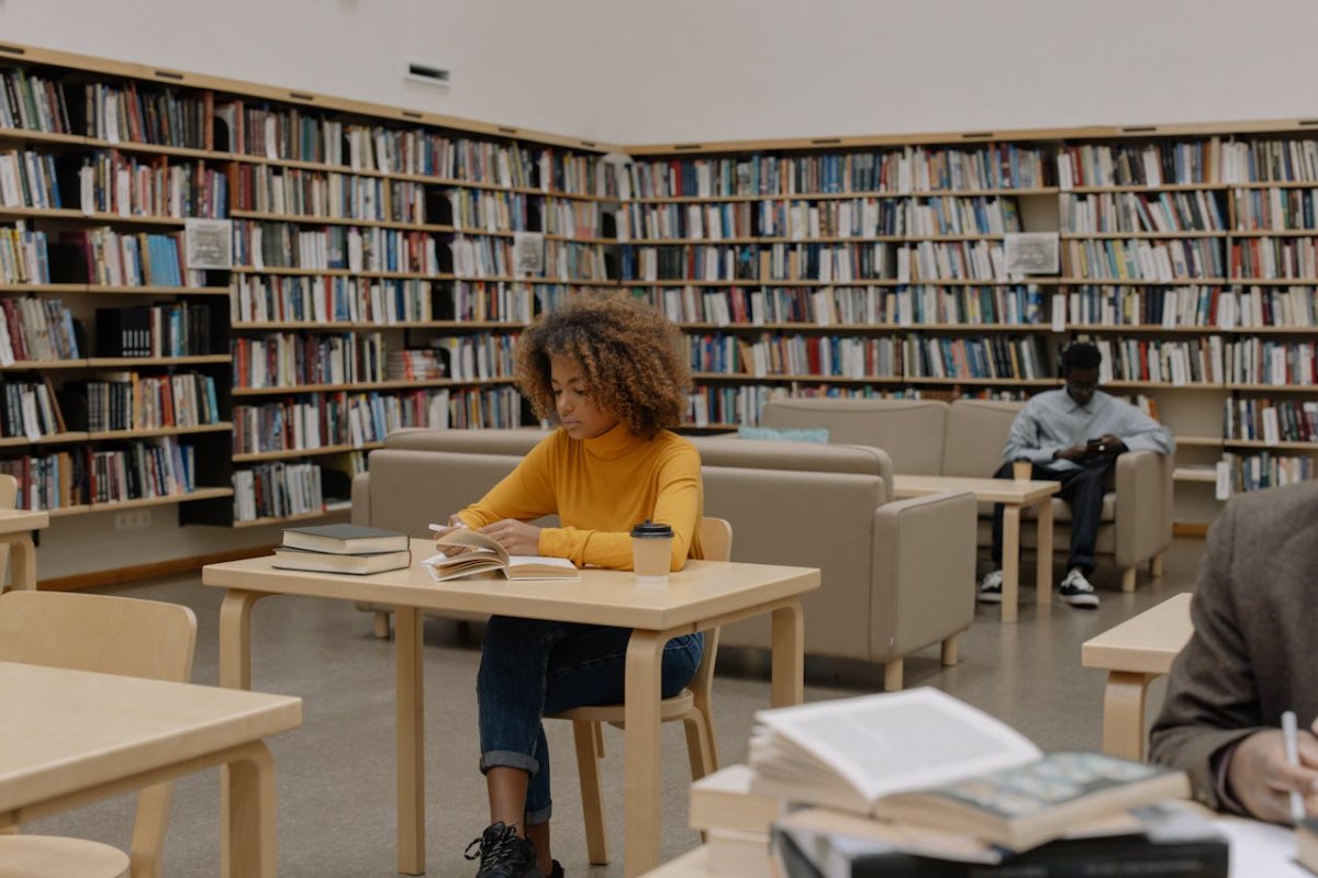 When Do University Intakes Start? UK, EU, USA & Canada Guide